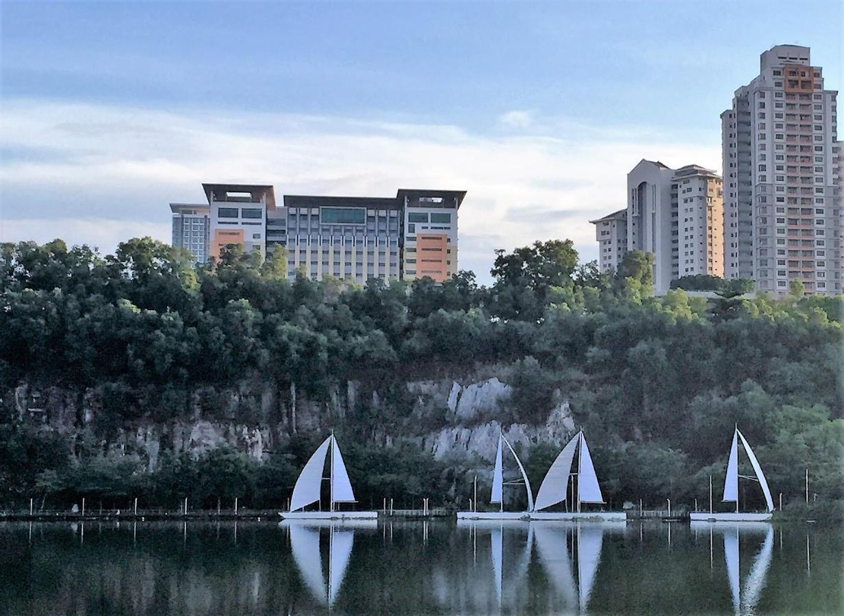 Resort Suites By Landmark At Bandar Sunway Sunway Lagoon Kampong Penaga  Extérieur photo